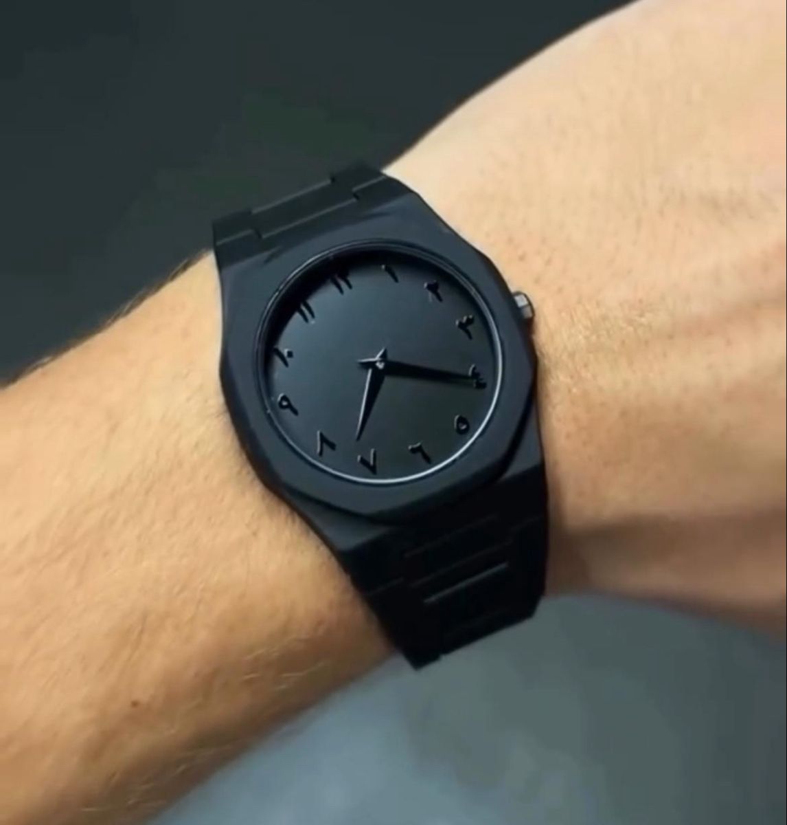 Full Black Aura Quartz Watch – Lightweight Design, , Premium Quality & Finish – Best Quality Analog Watch For Boys – Watch For Men | Full Black Color Watch - Glasty.store